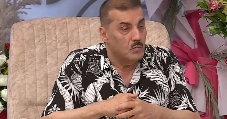 Aktyorları görəndə maddi yardım edin