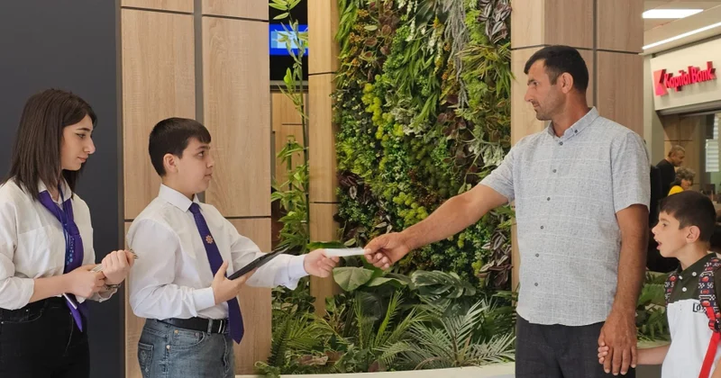 Qarabağ “DOST Evi”nin benefisiarları olan uşaqlar DOST Mərkəzi əməkdaşlarını əvəzləyiblər
