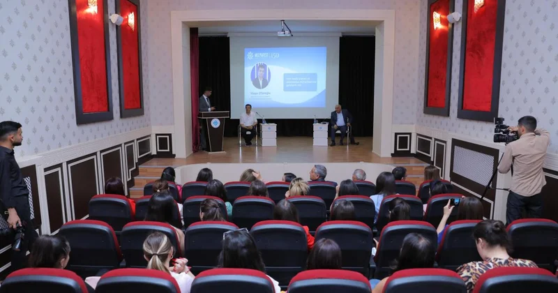 Naxçıvanda “MEDİAFEST 2025” çərçivəsində media tədqiqatçıları tələbələrlə görüşüb FOTO
