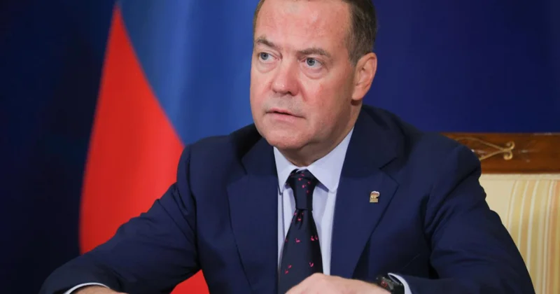 Medvedev: Zaporojye Atom Elektrik Stansiyasının dağıdılması halında simmetrik zərbə endirilə bilər