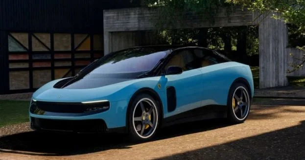 Ferrari nin sabiq rəhbəri yeni modeldən loqonun çıxarılmasını tələb edir