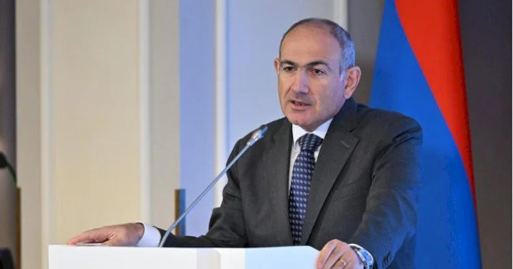 Paşinyan: Yaxın gələcəkdə şimal istiqamətində də dəmir yolunu açacağıq