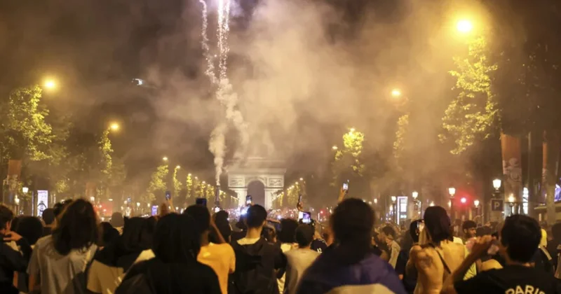 Fransada baş verən iğtişaşlar zamanı saxlanılanların sayı 416 ya çatıb, yaralılar var YENİLƏNİB 2