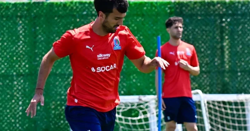 Mahir Emreli üçün üç klub sıradadır