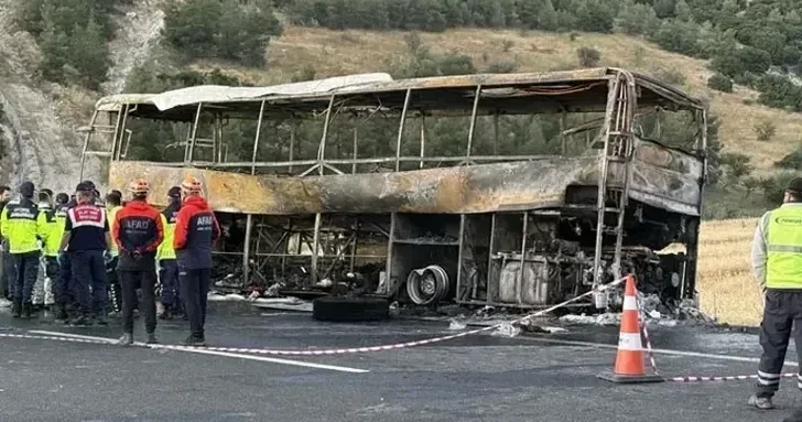 Трагедия в Турции: при пожаре в пассажирском автобусе погибли 8 человек