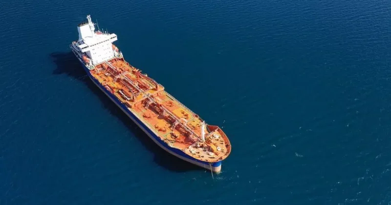 Япония закупила новую партию российской нефти на фоне кризиса в Ормузе