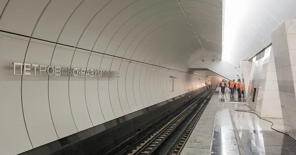 Moskva metrosunda həyəcanlı anlar...