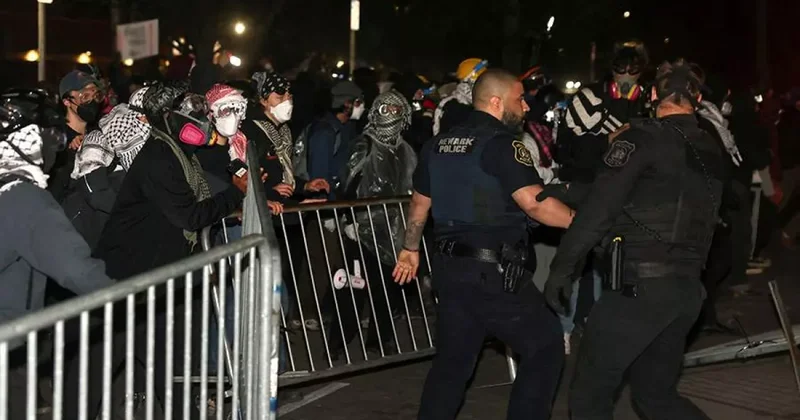 В США возобновились протесты у центра для мигрантов в Ньюарке