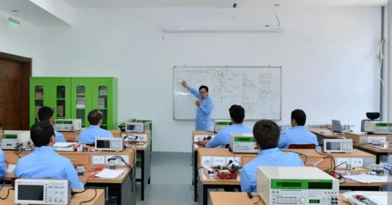 Azərbaycanda peşə təhsilinə diqqət və qayğı artır