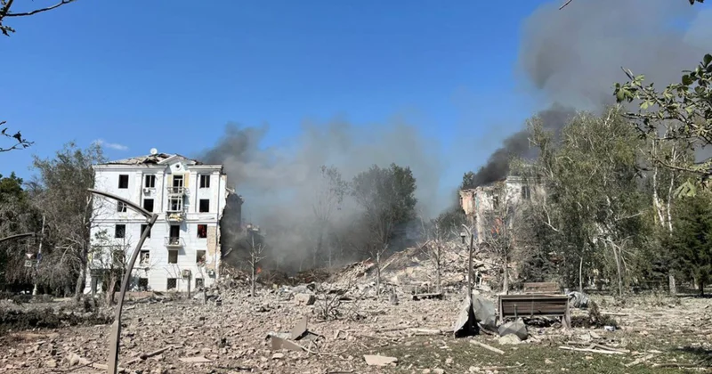 Российские войска разрушили пятиэтажку в Краматорске