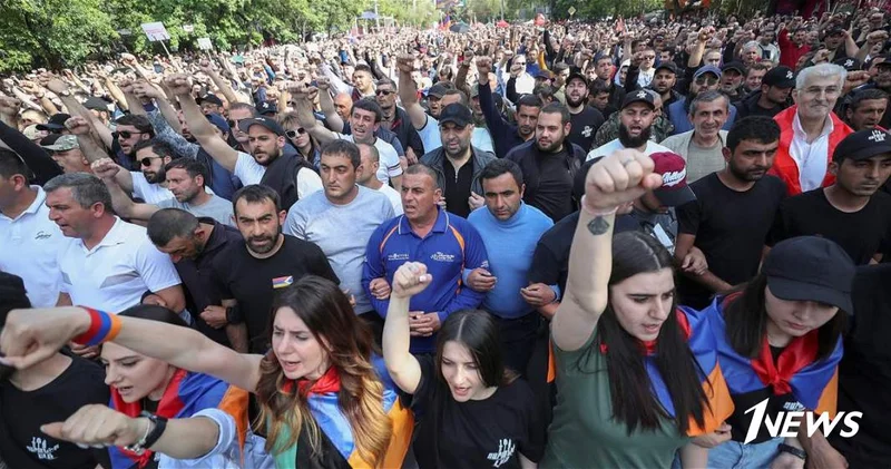 Молодежь против всех? Политическое настроение в Армении на фоне мирной повестки и социологических опросов