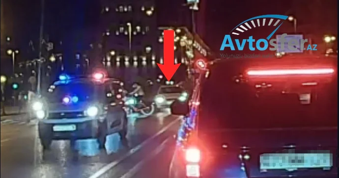 Operativ nəqliyyat vasitəsinə qoşulan sürücü qırmızı işıqda keçdi VİDEO