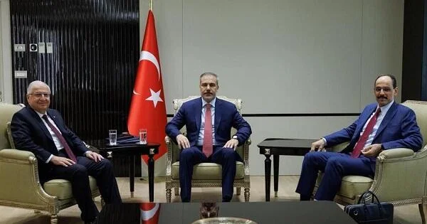Gülər, Fidan və Kalın arasında görüş: təfərrüat açıqlanmır