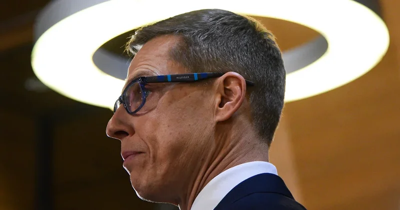 Finlandiya prezidenti Aİ ni Putinlə demokratiya arasında seçim etməyə çağırdı