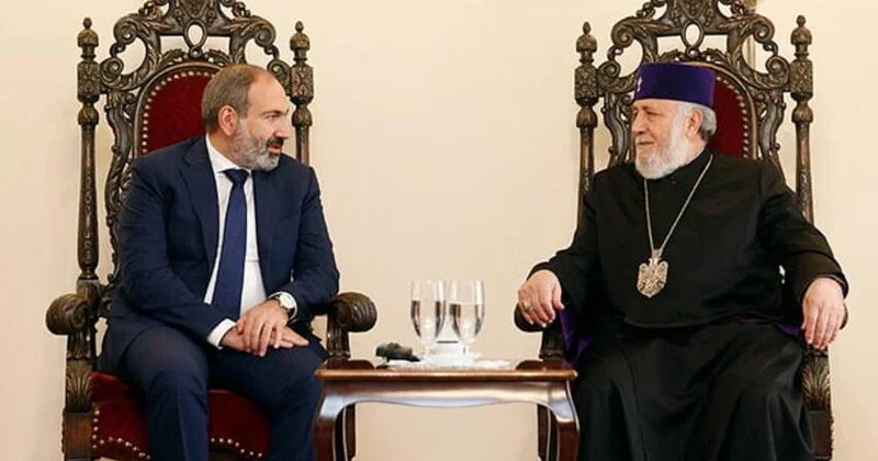 II Qaregin Paşinyanla bağlı əmr verdi