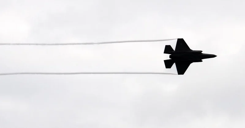 ABŞ ın Kaliforniya ştatında Hərbi Dəniz Qüvvələrinə məxsus F 35 döyüş təyyarəsi qəzaya uğrayıb