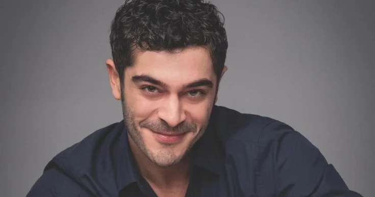 Burakın yeni tərəf müqabili Foto