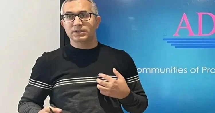 On minlərlə abituriyent informasiyasız qalır: Kamran Əsədov DİM ə sərt irad tutdu