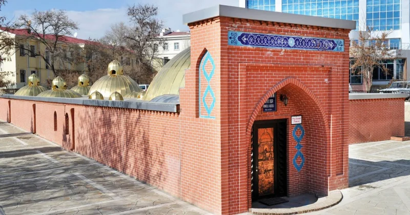 Naxçıvandakı “İsmayıl Xan hamamı”nın bərpası istiqamətində işlərə başlanılıb