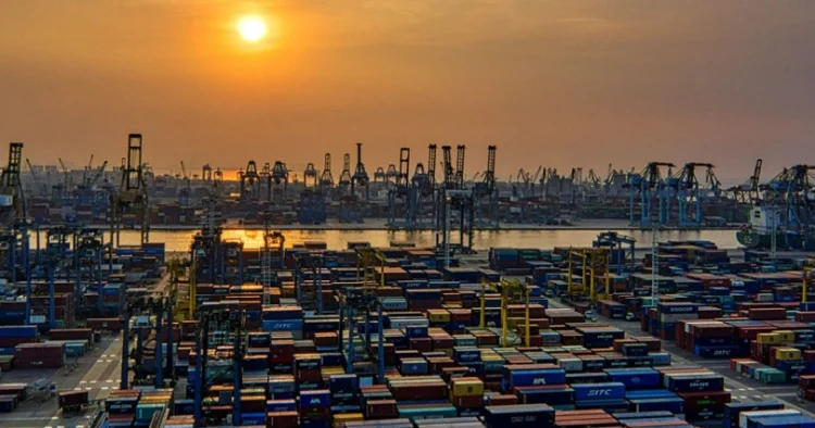 Tramp Braziliyadan idxal olunan mallara 50 faiz rüsum tətbiq edir