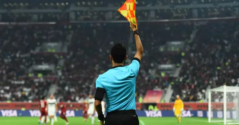 Futbolda növbəti mövsümdən tətbiq ediləcək yeni qaydalar açıqlanıb