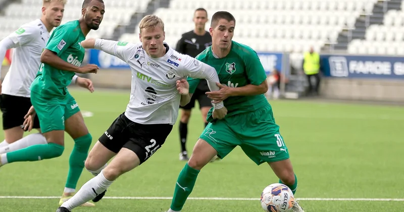 Bir qolu olmayan futbolçu Konfrans Liqasında qol vuraraq tarix yazdı VİDEO