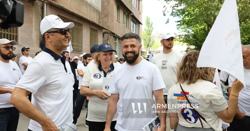 Ermənistanda müxalif siyasətçinin həbs müddəti uzadıldı