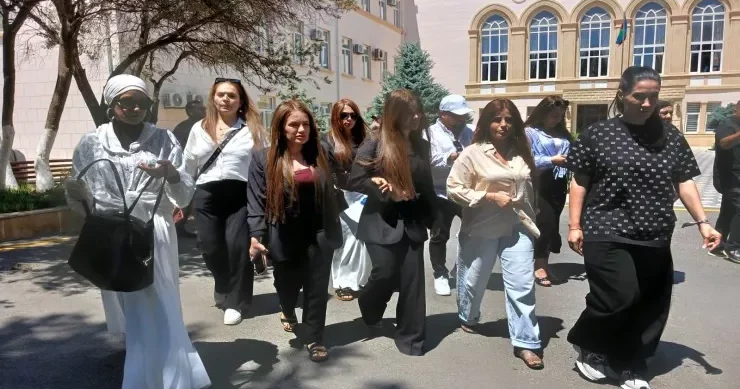 Böyrümüzdən ildırım sürəti ilə keçdi Tiktok er Arzum999 un MƏHKƏMƏSİ