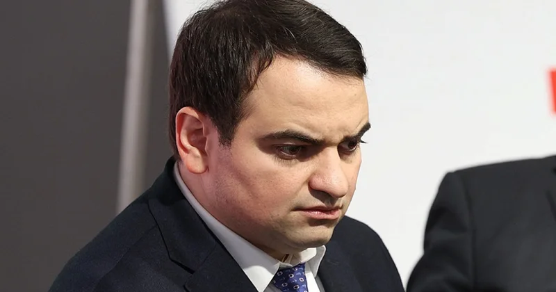 Ermənistanda deputat Narek Karapetyanın evində axtarış aparılıb