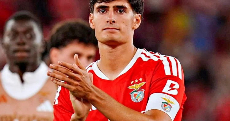 Portuqaliya millisinin müdafiəçisi Premyer Liqa klubuna keçir