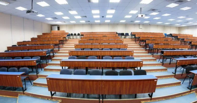 Azərbaycanda indiyədək hansı universitetlər bağlanıb... ARAŞDIRMA