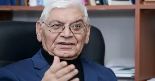 Qaus əyrisi Akademik Midhət Abbasov 100