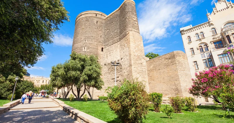 Bu küçələrə girməyin Bakıda 3 günlük məhdudiyyət başladı