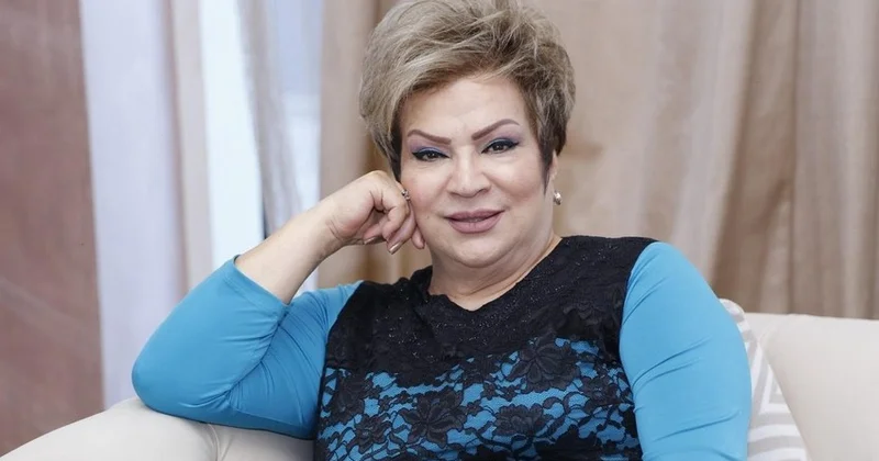 Xalq artisti nəvəsini əsgərliyə yola saldı