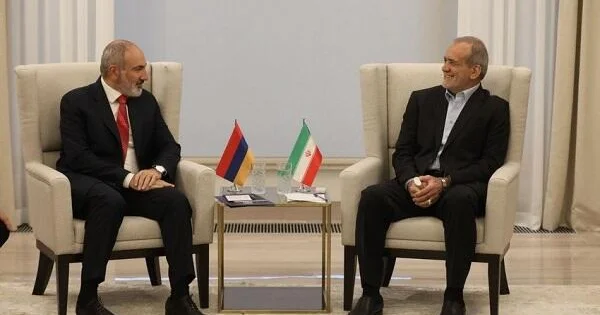 Tehran Qərbə, İrəvan da Moskvaya qarşı balans axtarır Ekspert