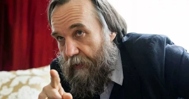 Allahı gördüm, dedi, Rusiya hələ 17 il döyüşməlidir Dugin