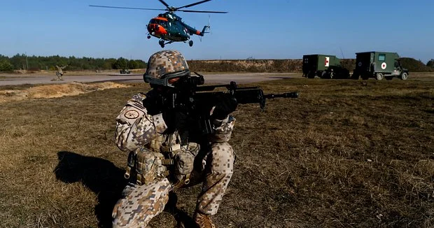 NATO silah xərclərinin azaldılmasını inkar edir