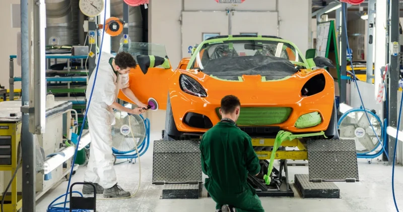 Lotus işçilərinin az qala yarısını ixtisar edəcək