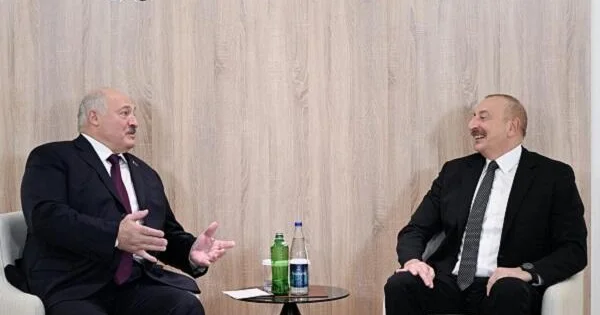 Əliyevin Lukaşenko ilə görüşü Kremli qıcıqlandırdı Politoloq
