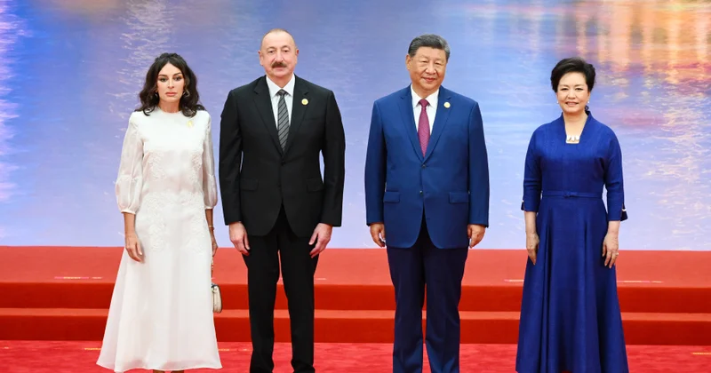 Çin lideri adından dövlət başçılarına ziyafət verilib