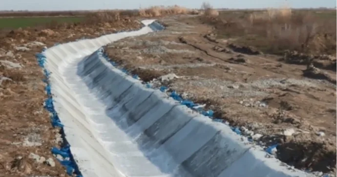 Cəlilabadda Muğan kanalının bir hissəsi beton üzlüyə alındı