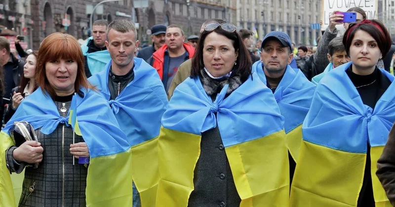 82% украинцев выступают за переговоры, лишь 11% за продолжение войны Minval Politika