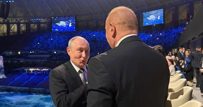 İlham Əliyev və Vladimir Putin Bişkekdə söhbət etdi