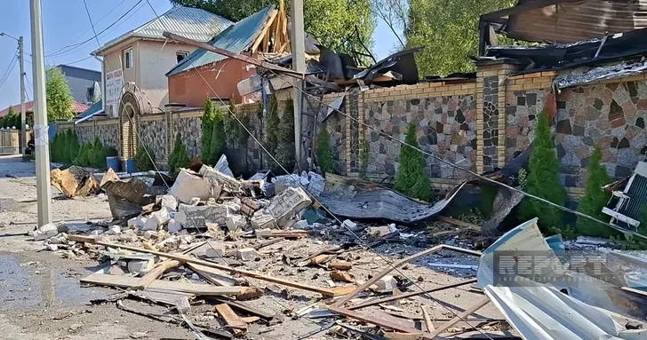 В Киеве дрон полностью разрушил ресторан азербайджанского бизнесмена: есть пострадавший