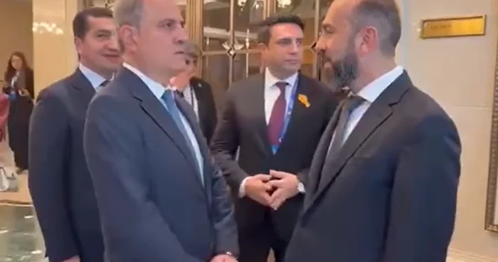 Ceyhun Bayramov və Ararat Mirzoyan söhbət ediblər VİDEO