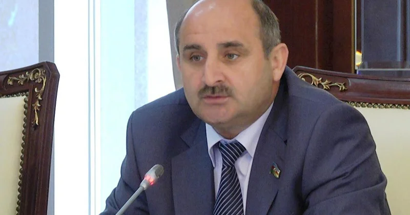 David Silvestrovu müdafiə edən Azad İsgəndərlinin də cəzalı keçmişi var Çingiz Qənizadə ilə müsahibə (FOTOLAR)