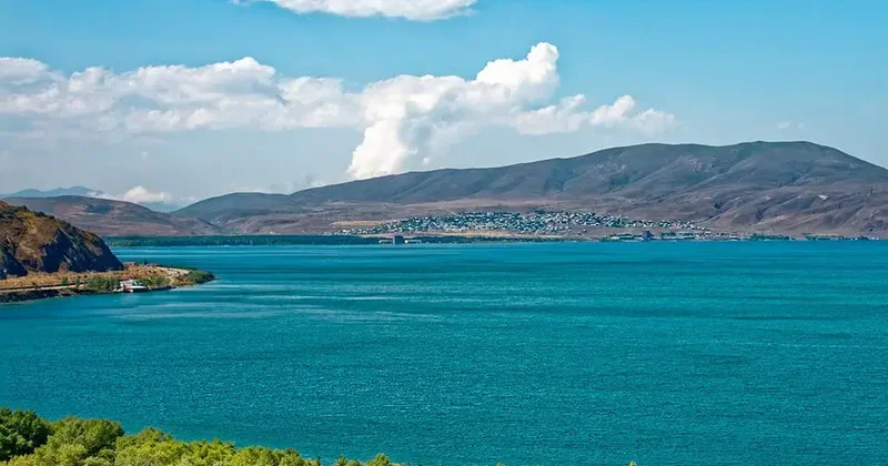 Göyçə gölündə su artır 100 illik rekord