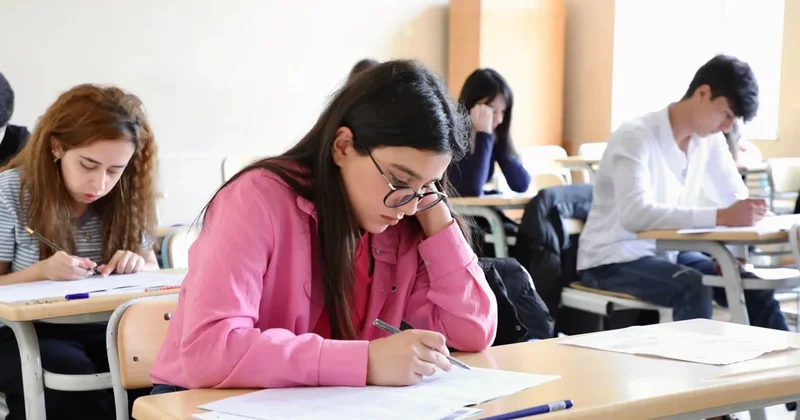 Buraxılış imtahanlarında üzrlü səbəbdən iştirak edə bilməyənlərin NƏZƏRİNƏ!