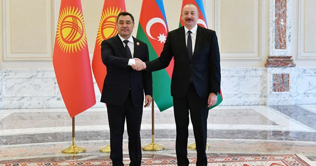 Əliyev Japarovu təbrik etdi