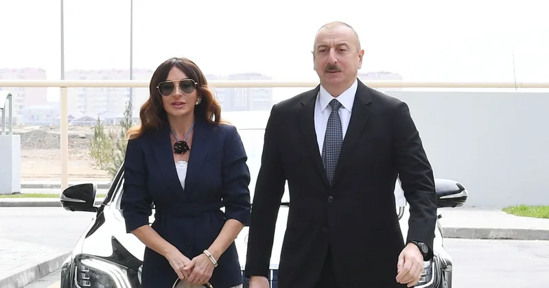 Президент Ильхам Алиев и Первая леди Мехрибан Алиева принимают участие в церемонии открытия VI Всемирных игр кочевников в Бишкеке